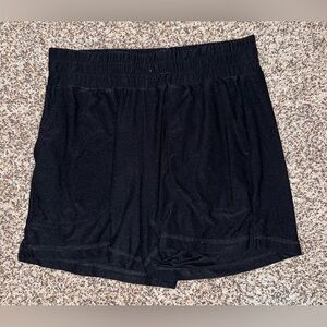 Activ8 athletic shorts size small